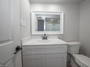 262 Drummers Lane 262, Wayne PA 19087