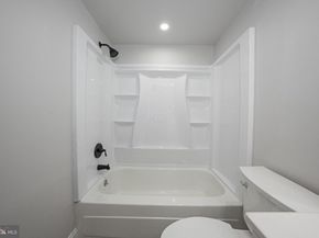 262 Drummers Lane 262, Wayne PA 19087