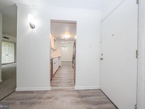 262 Drummers Lane 262, Wayne PA 19087