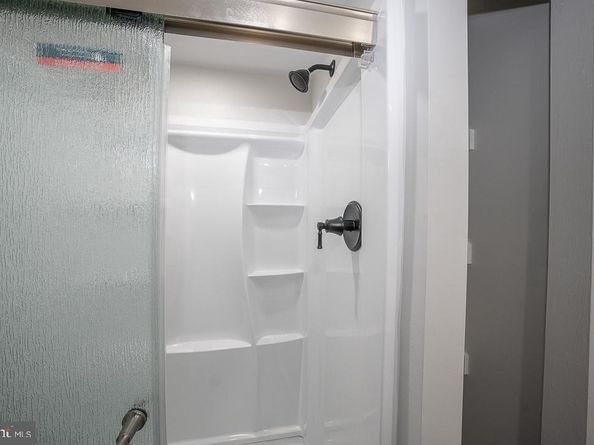 262 Drummers Lane 262, Wayne PA 19087