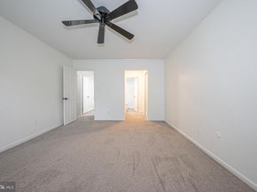 262 Drummers Lane 262, Wayne PA 19087