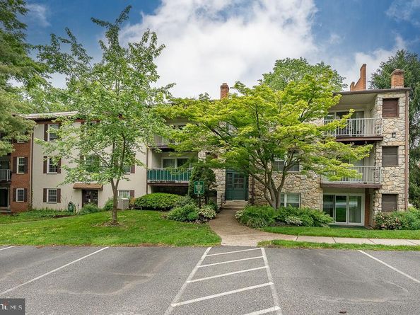 262 Drummers Lane 262, Wayne PA 19087