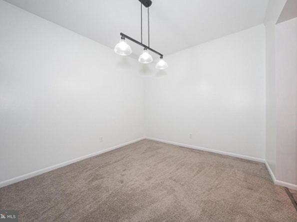 262 Drummers Lane 262, Wayne PA 19087