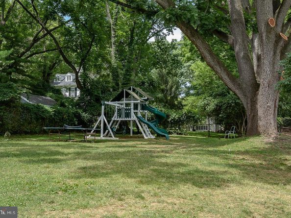 262 Drummers Lane 262, Wayne PA 19087