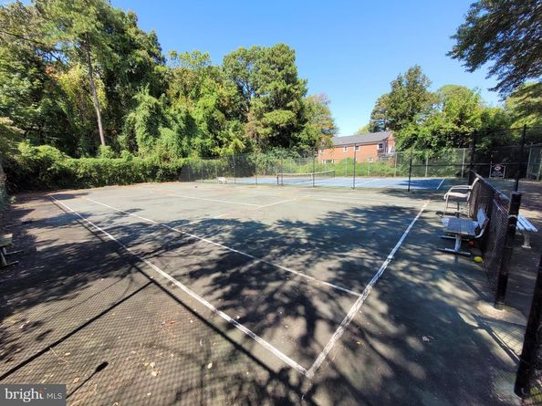 3345 Lakeside View Drive 77, Falls Church VA 22041