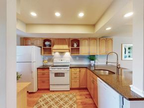 3345 Lakeside View Drive 77, Falls Church VA 22041