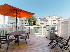 3345 Lakeside View Drive 77, Falls Church VA 22041
