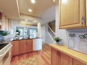 3345 Lakeside View Drive 77, Falls Church VA 22041