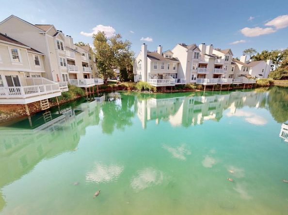 3345 Lakeside View Drive 77, Falls Church VA 22041