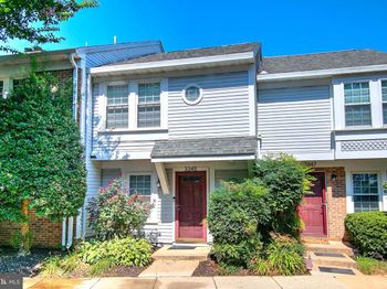 3345 Lakeside View Drive