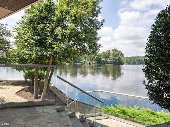 6106 Beachway Drive, Falls Church VA 22041
