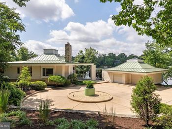 6106 Beachway Drive
