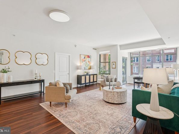 2425 L Street NW 205, Washington DC 20037