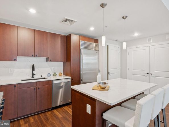 2425 L Street NW 205, Washington DC 20037