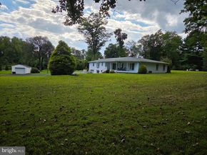 215 Gravel Hill Road, Huntingdon Valley PA 19006