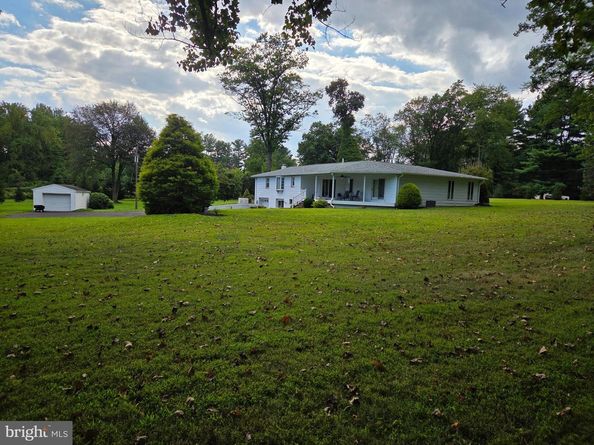 215 Gravel Hill Road, Huntingdon Valley PA 19006