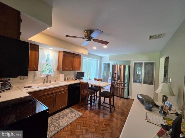 215 Gravel Hill Road, Huntingdon Valley PA 19006