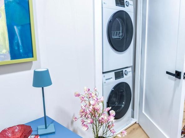 919 12TH Street NE 202, Washington DC 20002