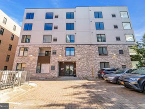 919 12TH Street NE 202, Washington DC 20002