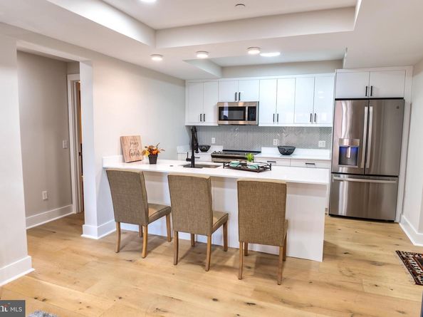 919 12TH Street NE 202, Washington DC 20002