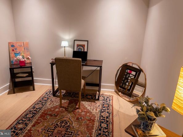 919 12TH Street NE 202, Washington DC 20002