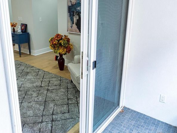 919 12TH Street NE 202, Washington DC 20002