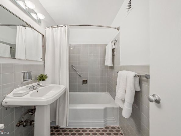 4740 Connecticut Avenue NW 709, Washington DC 20008
