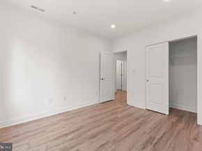 257 E Sharpnack Street, Philadelphia PA 19119