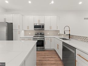 257 E Sharpnack Street, Philadelphia PA 19119