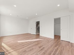 257 E Sharpnack Street, Philadelphia PA 19119