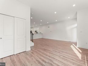 257 E Sharpnack Street, Philadelphia PA 19119