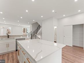 257 E Sharpnack Street, Philadelphia PA 19119