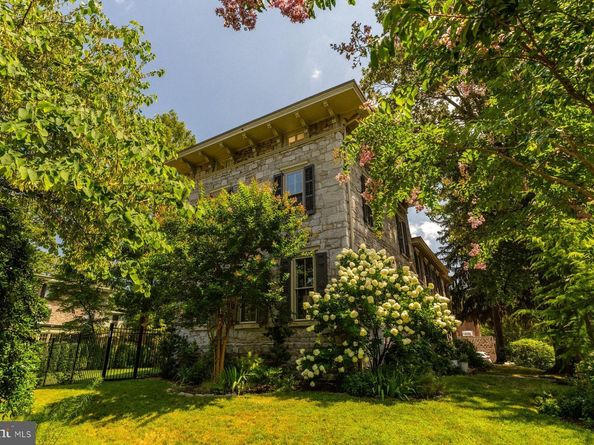 400 E. Evergreen Avenue, Philadelphia PA 19118