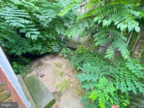 2446 N 33rd Street, Philadelphia PA 19132