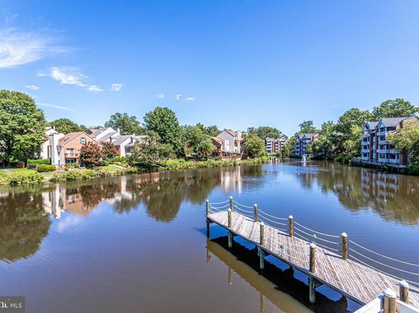 7596 Lakeside Village Drive, Falls Church VA 22042