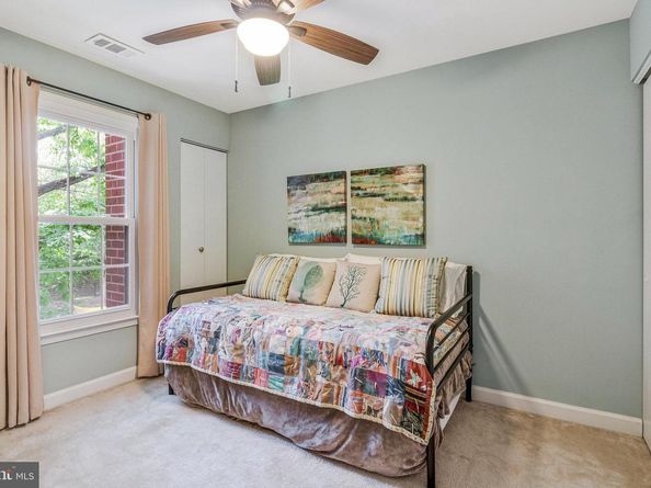 7596 Lakeside Village Drive, Falls Church VA 22042