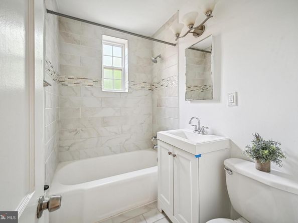 939 Longfellow Street NW 205, Washington DC 20011