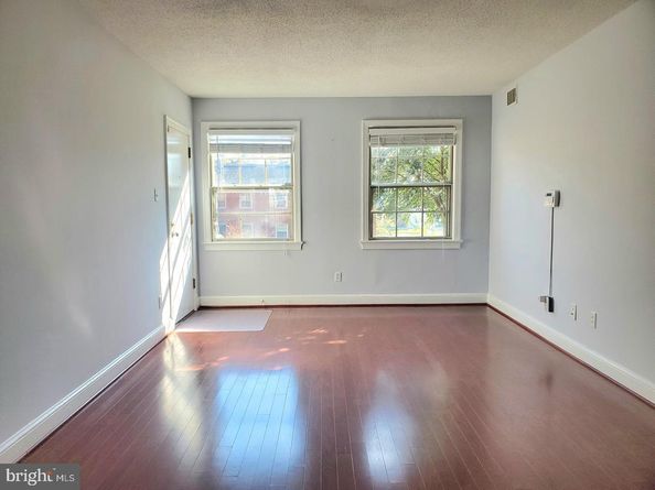 2707 Arlington Boulevard 106, Arlington VA 22201