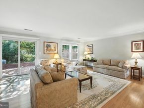 2319 S Queen Street, Arlington VA 22202
