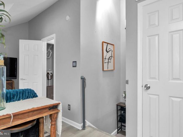 102 King Henry Court, Alexandria VA 22314