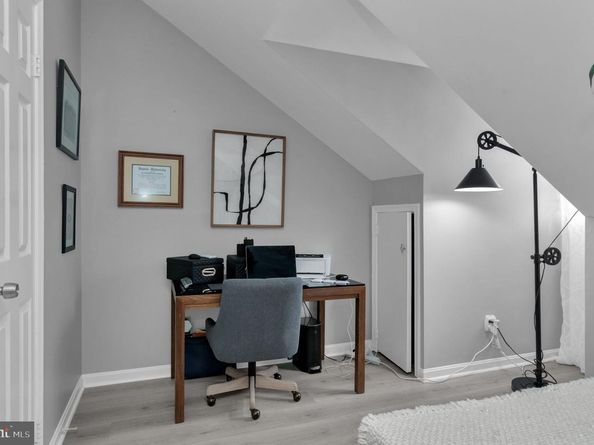 102 King Henry Court, Alexandria VA 22314