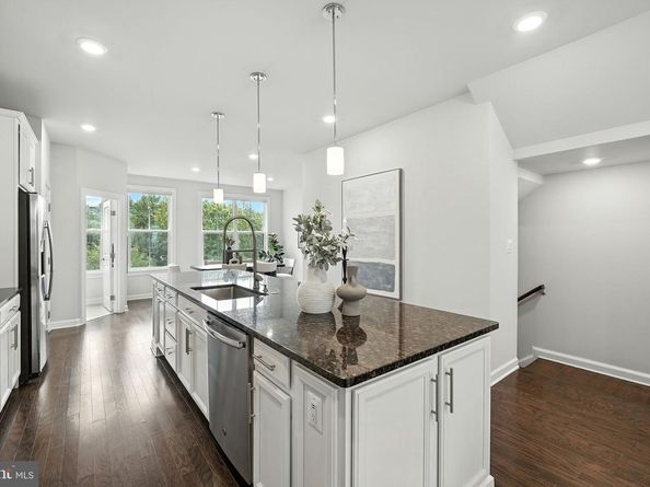 13222 Lake Waterview Way, Herndon VA 20171