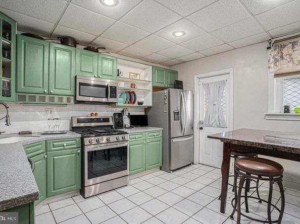 25 E Germantown Pike, Plymouth Meeting PA 19462