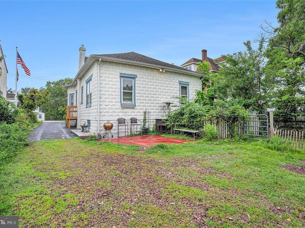 25 E Germantown Pike, Plymouth Meeting PA 19462