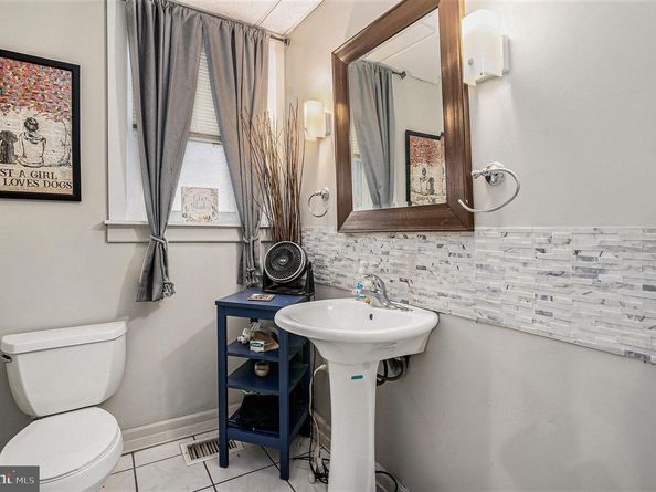 25 E Germantown Pike, Plymouth Meeting PA 19462