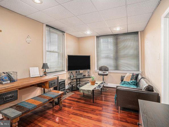 25 E Germantown Pike, Plymouth Meeting PA 19462