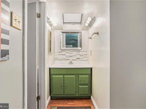 25 E Germantown Pike, Plymouth Meeting PA 19462
