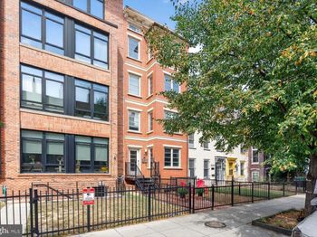 1306 8TH Street NW