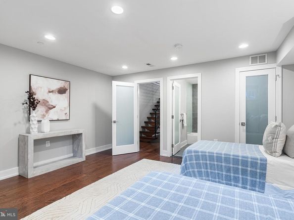 1135 Crease Street 1, Philadelphia PA 19125