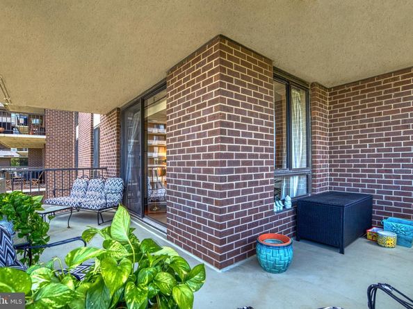 1800 Old Meadow Road 1121, Mclean VA 22102